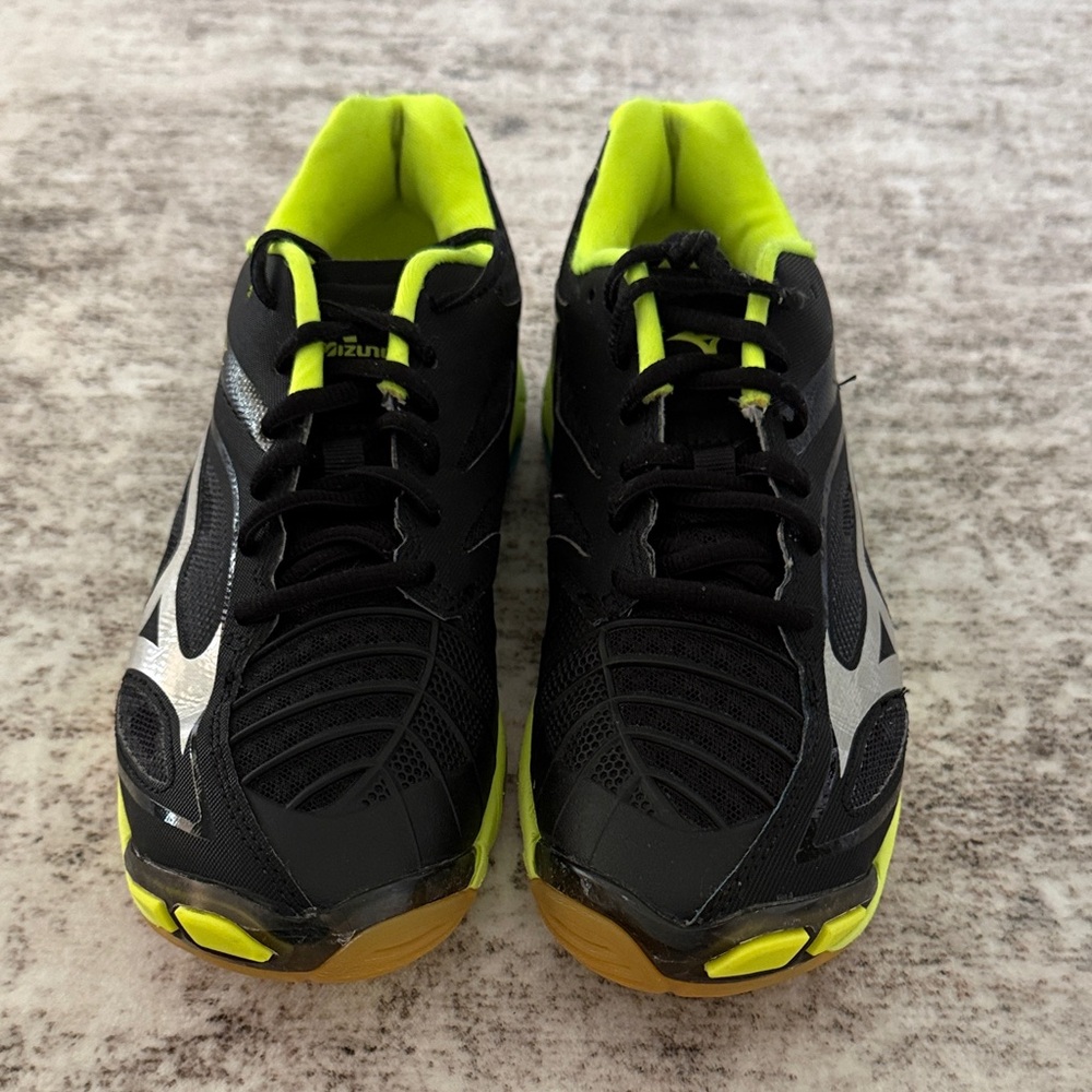 Mizuno Black and Neon Yellow Running Shoes
